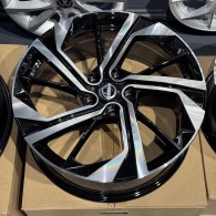Replica NS19189 GLOSS_BLACK_MACHINED_FACE