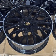 Replica PR03 Gloss_Black_Machined_Lip